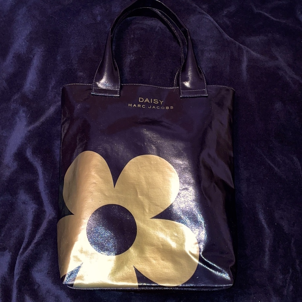 Marc Jacobs Daisy Tote Bag Black w Gold Daisies